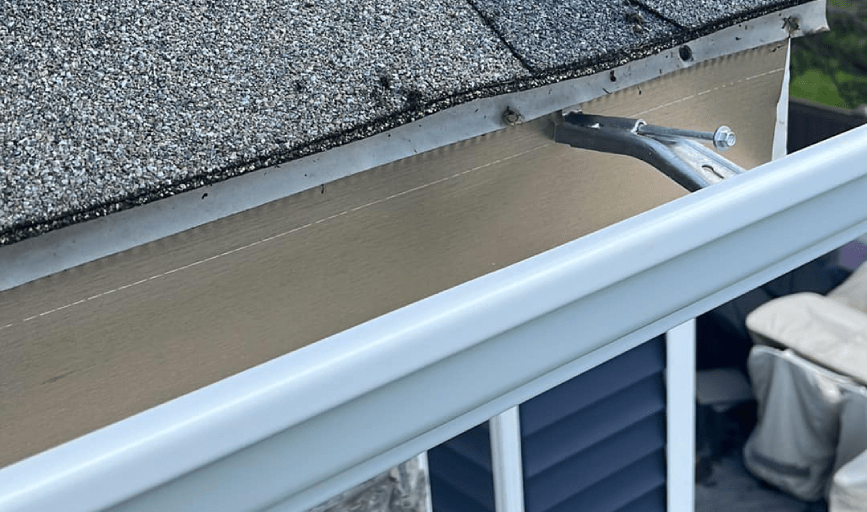 Kevin's Seamless Eavestroughs 
